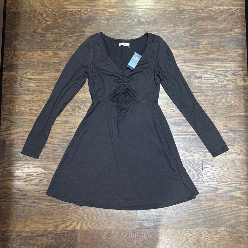 Hollister Black A-Line V-Neck Long Sleeve Dress